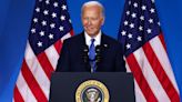 Biden promete no abandonar la carrera electoral y "seguir adelante", pero vuelve a equivocarse