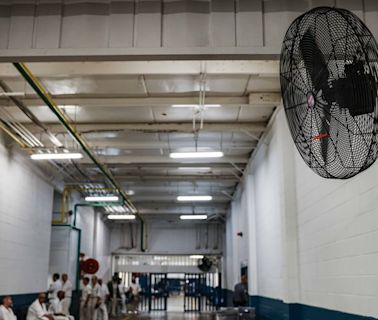 Texas prison inmates swelter amid persistent guard staffing shortages, critics say