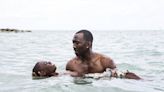 Galardonado dramaturgo miamense de ‘Moonlight’ fue nombrado director artístico de teatro de Los Ángeles