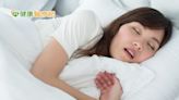 她上床秒睡檢查竟睡眠呼吸中止70.5次／時！ 久未治療可能有「這些」共病