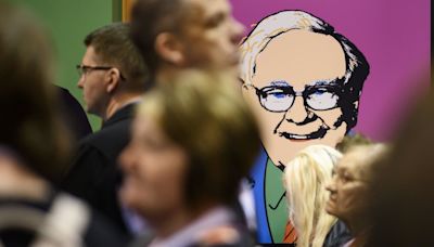 At This Year’s Berkshire Hathaway Meeting, Emotion Will Supersede Business