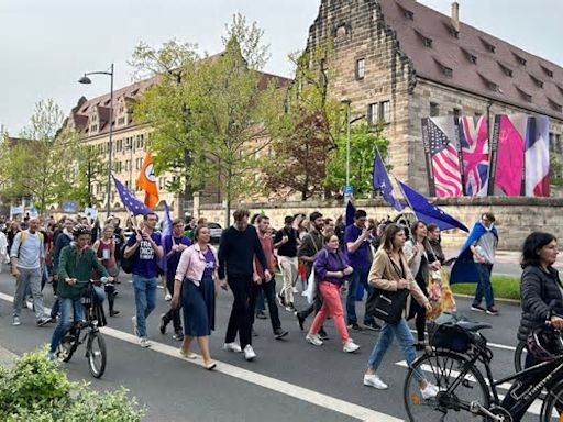 200 Menschen erinnern an Nürnberger Prozesse