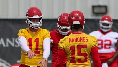 Carson Wentz: I'll find any way I can to help Patrick Mahomes