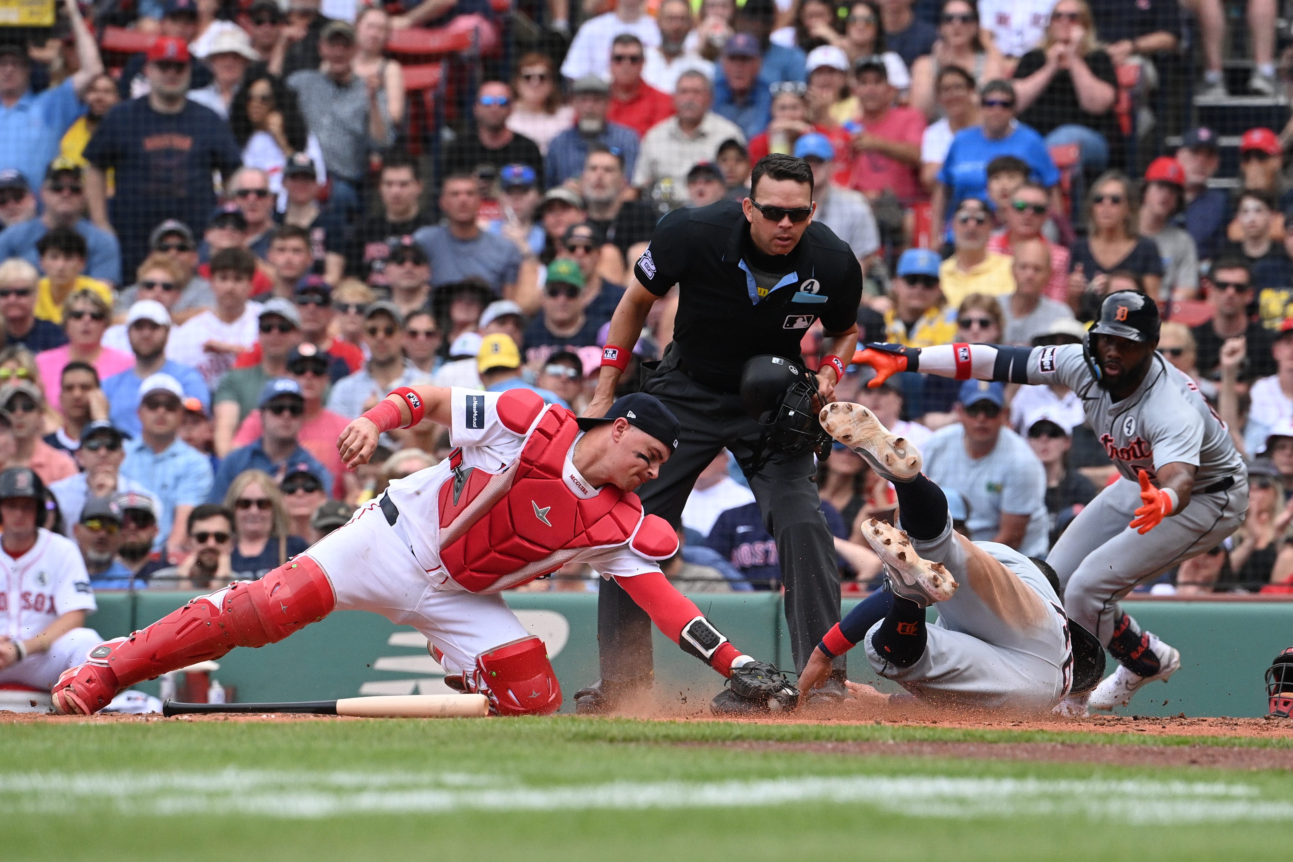 Detroit Tigers finish comeback in extra innings for 8-4 win over Boston Red Sox