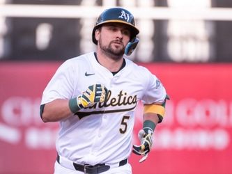 Yankees acquire infielder J.D. Davis in trade with Athletics