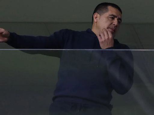 Los detalles de la reunión entre Riquelme y el plantel de Boca Juniors tras el empate con Instituto: el tajante pedido del presidente