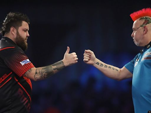 Colin Lloyd's clear verdict on Michael Smith and Peter Wright row