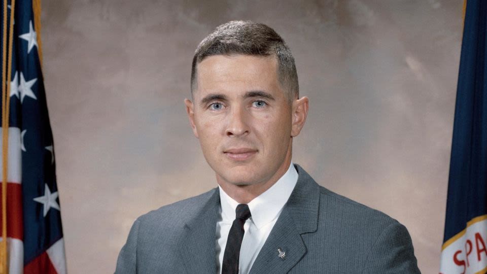 Apollo 8 astronaut William Anders killed in plane crash