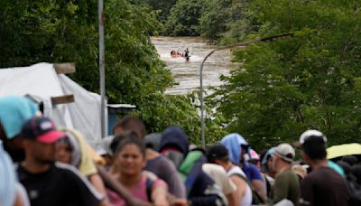 Panamá reporta disminución en cruces de migrantes por Darién tras cierre de pasos, pero flujo sigue