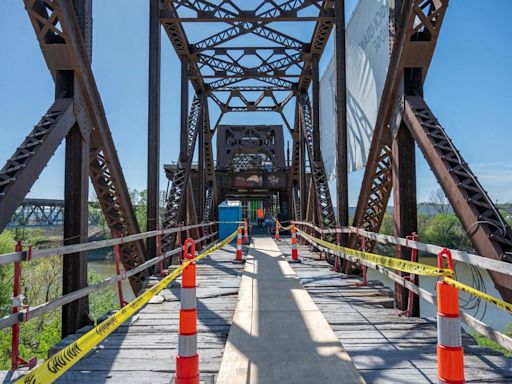 Rock Island Bridge destination connecting KCK to the West Bottoms derailed until 2025