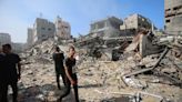 Autoridades de Gaza denuncian 52 muertos en bombardeos israelíes en un campo de refugiados y alrededores