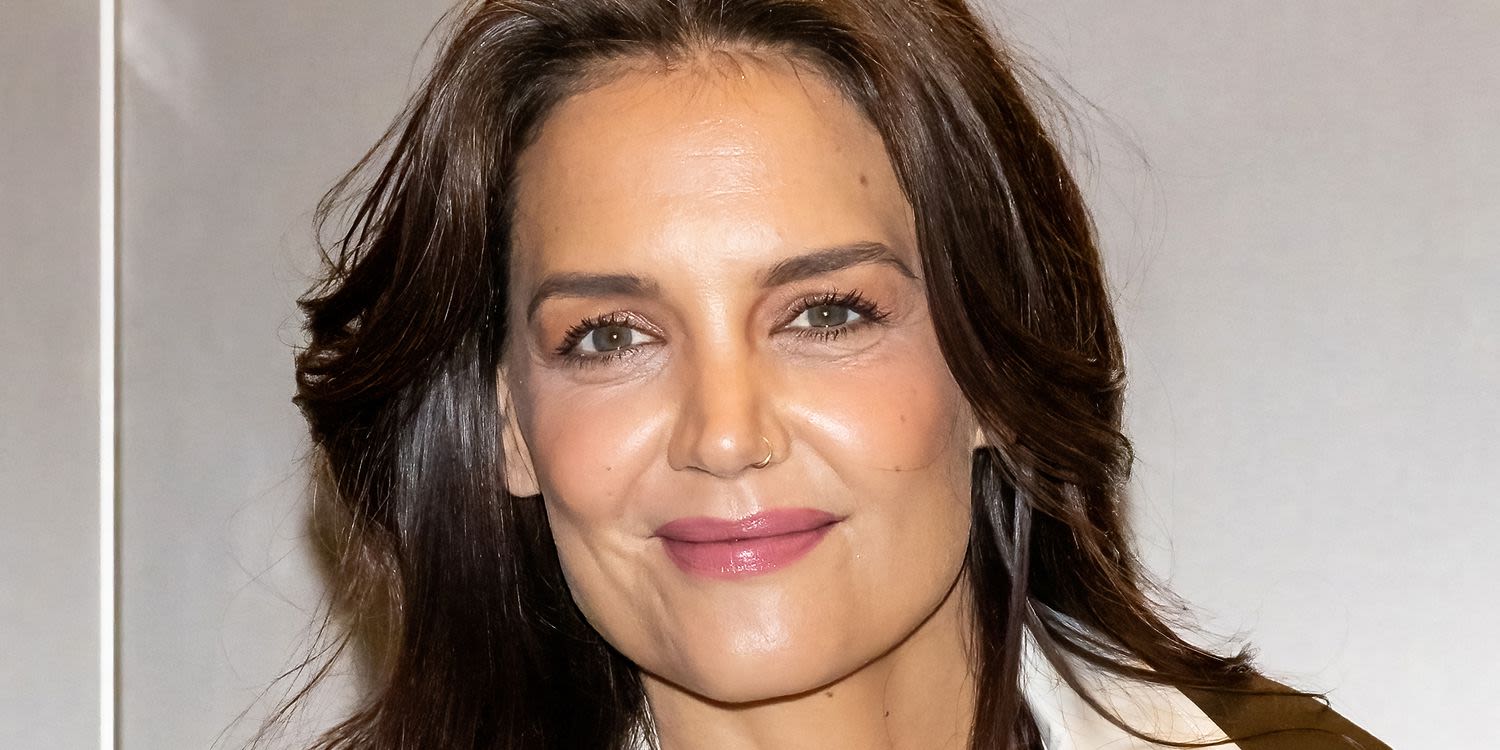 Katie Holmes Wore a Controversial Version of Spring’s Hottest Shoe, and You Can Get the Look on Amazon