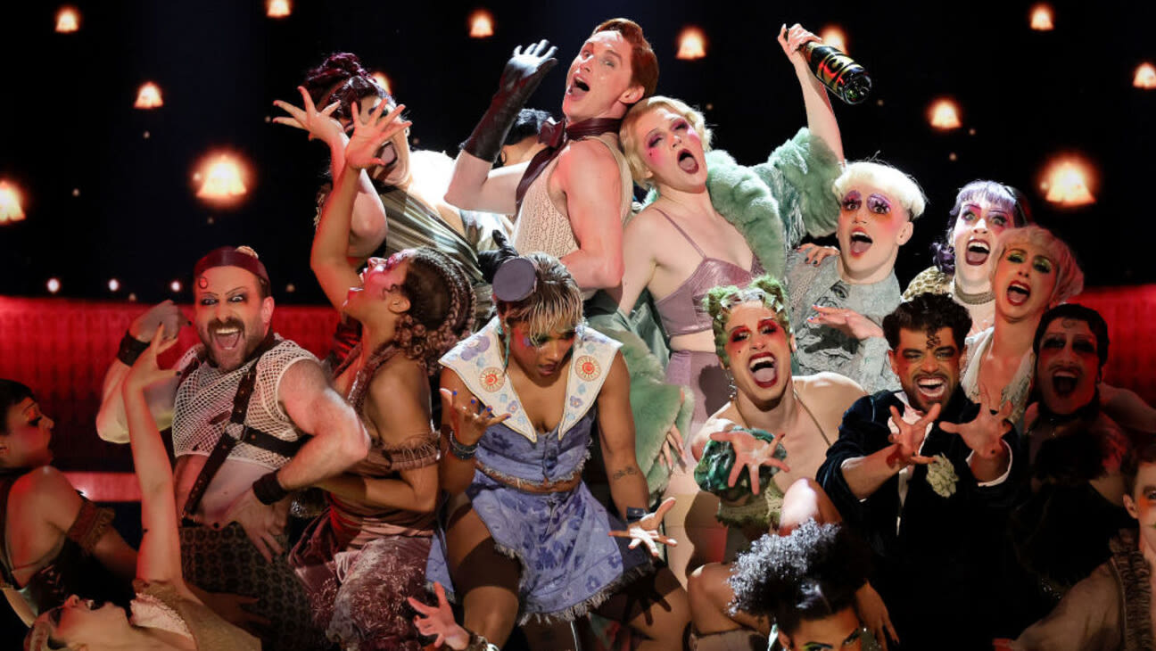 How to Get Tickets to See Eddie Redmayne in ‘Cabaret at the Kit Kat Club’ on Broadway