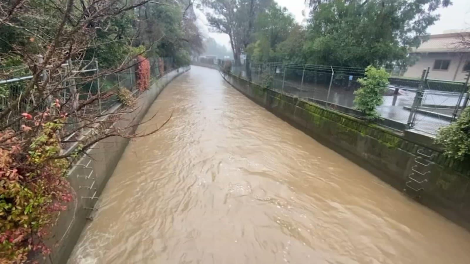 EPA sues San Francisco for allegedly dumping billions of gallons of sewage into Pacific Ocean, bay