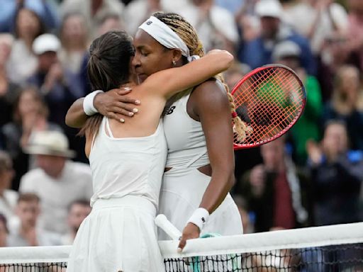 Coco Gauff can't get a new game plan at Wimbledon and loses to Emma Navarro