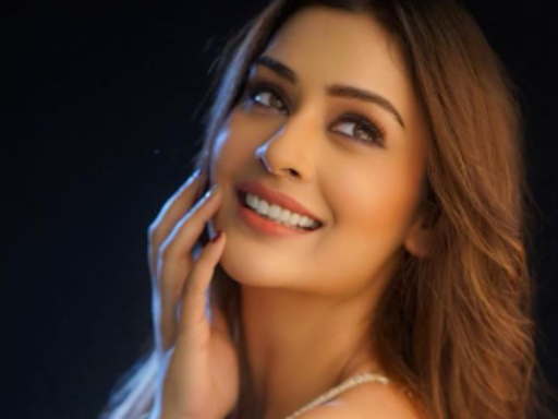 Payal Rajput settles dispute with 'Rakshana' producers; film to release on June 7 | - Times of India