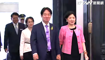 總統夫人吳玫如首度亮相！「粉色外套」驚艷搭配賴清德「紫領帶」