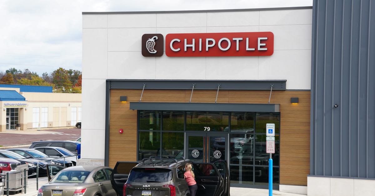 What are Chipotle's 4th of July Hours in 2024? Here are the Details.