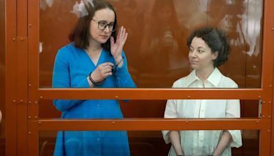 Rusia condenó por “terrorismo” a dos reconocidas artistas que se oponen a la invasión a Ucrania: seis años de cárcel