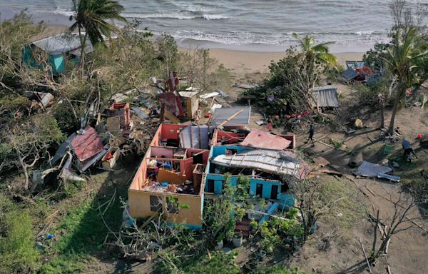 Hurricane Beryl Makes Landfall in Texas as 'Life-Threatening' Category 1 Storm: 'Urban Flooding Expected'