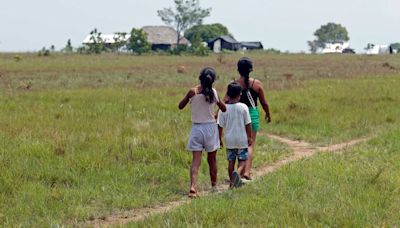 Una comunidad menonita de Uruguay no envía a sus niños a la escuela y preocupa a las autoridades