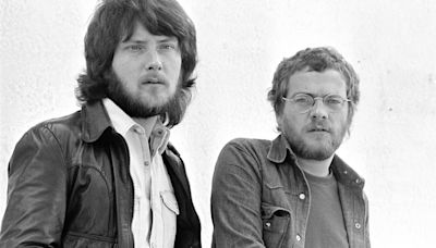 Tributes flood in for Stealers Wheel co-founder following his death aged 77