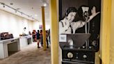 Ciudad Real: El Museo Elisa Cendrero acoge la exposición 'Toca la Radio'