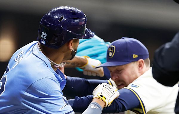 Tampa Bay Rays and Milwaukee Brewers players fight in bench-clearing brawl