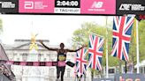 Los kenianos Mutiso y Jepchirchir ganan la maratón de Londres