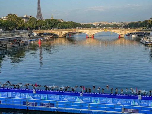 Un río Sena sucio podría impedir la natación olímpica en triatlón, según los organizadores