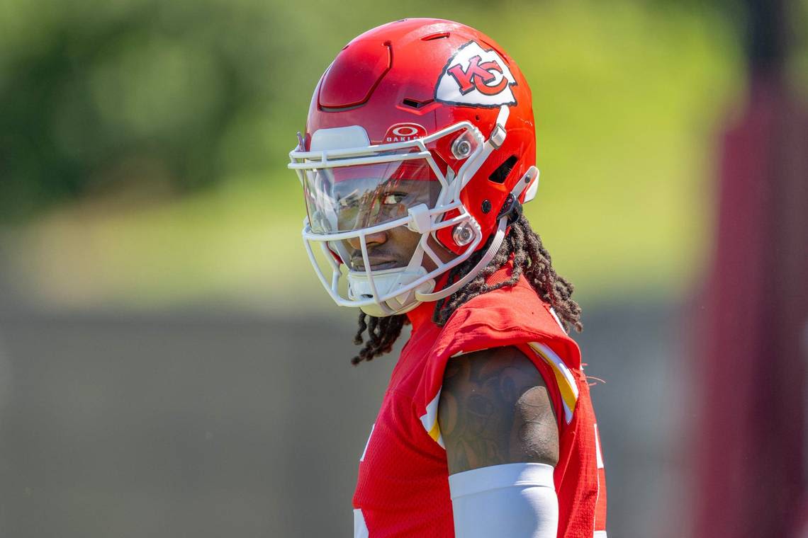 ‘Hollywood’ went to learn Chiefs playbook. Patrick Mahomes taught him something else