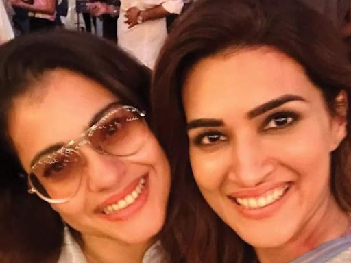 Kriti Sanon wishes Kajol on birthday with unseen pic from 'Do Patti' sets; calls co-star an 'Inspiration' | Hindi Movie News - Times of India