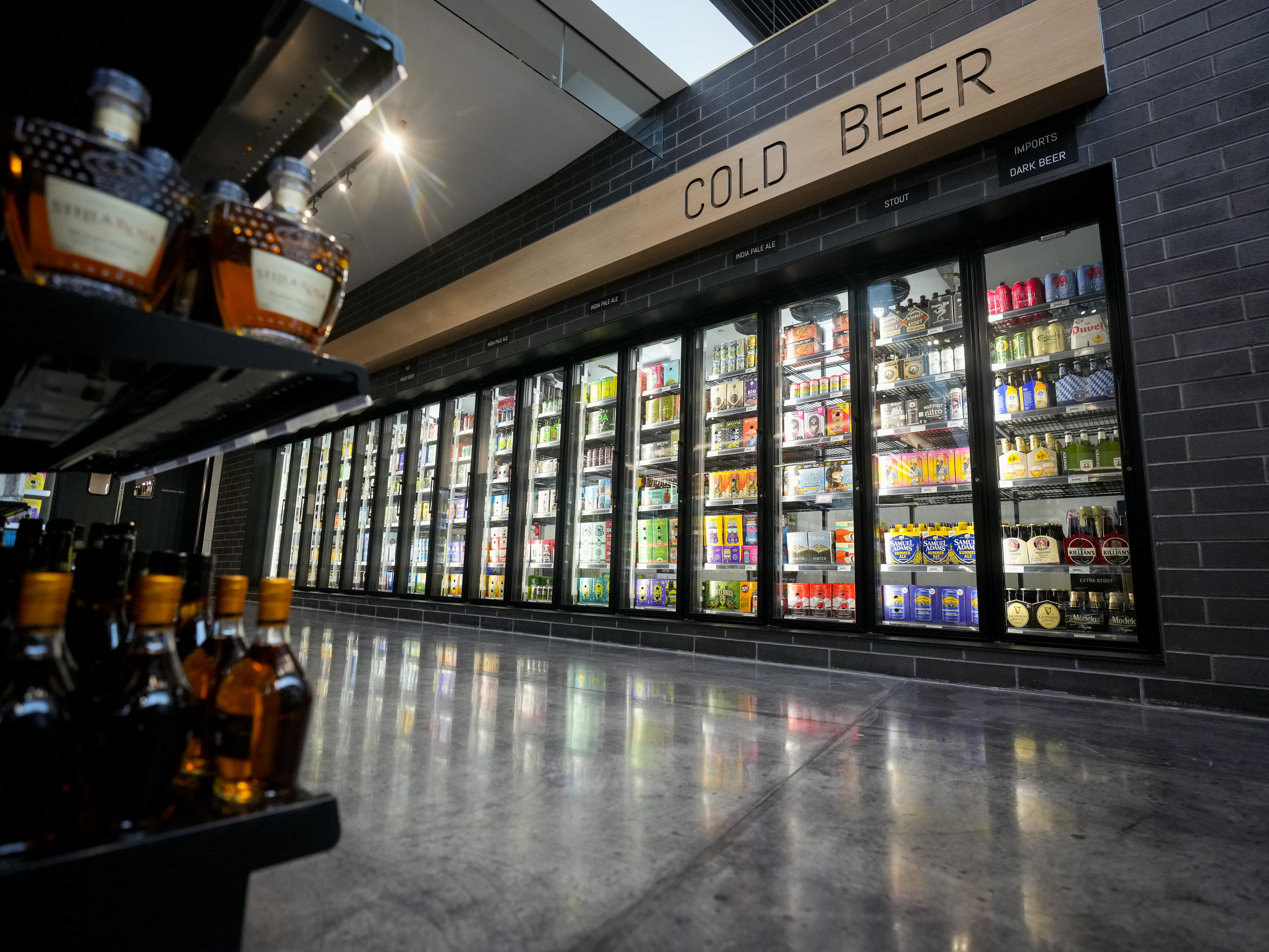 Opinion: Liquor store refrigerators boldly usher Salt Lake beer-lovers into the mid-20th century