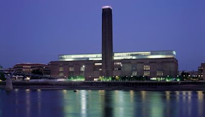 London Calling: Gucci Sets Sail for Cruise 2025 at Tate Modern