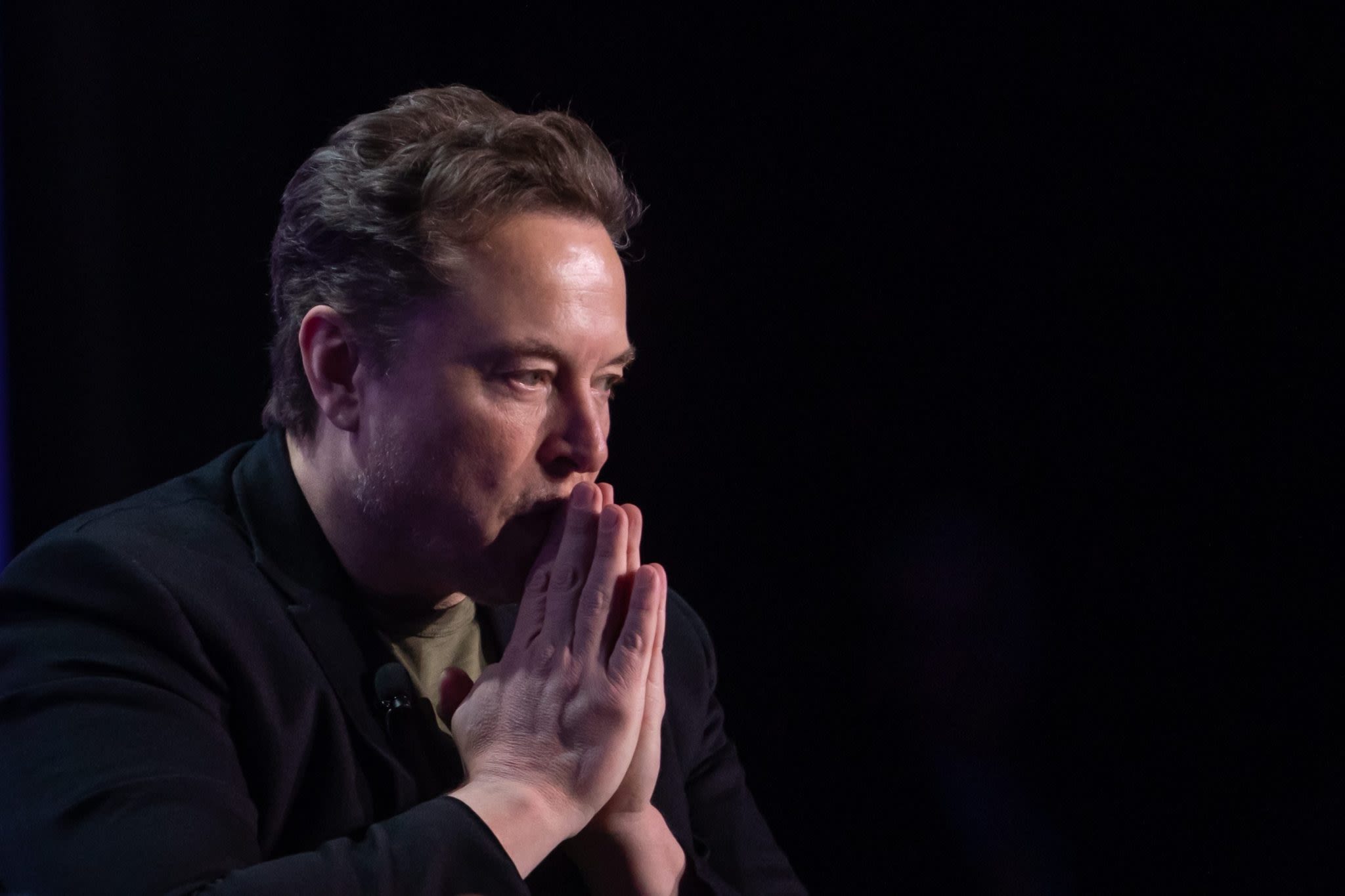 Elon Musk endorses Trump after shooting at campaign rally as political risk expert warns ‘US democracy in crisis’