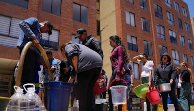 Bogotá mantiene racionamiento de agua, pero no aumenta restricción tras balance positivo en ahorro