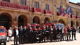 Oviedo reconoce los 35 años de trabajo de los bomberos voluntarios de Trubia