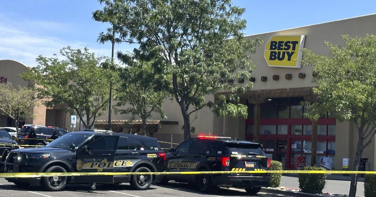 Santa Fe police ID man shot, killed in Best Buy parking lot