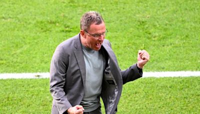 Soccer-Motivator Rangnick plays mind games to lift Austria