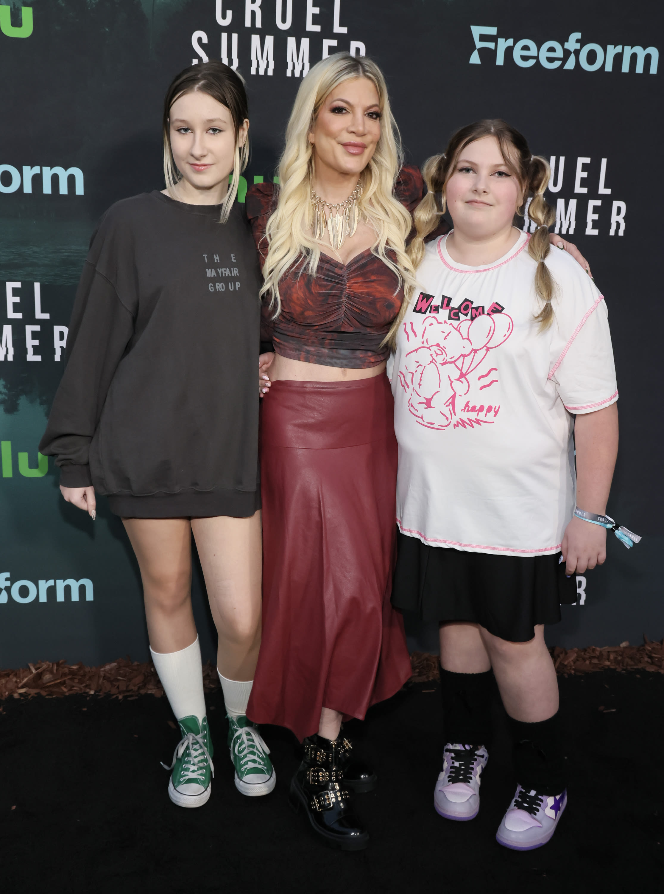 Tori Spelling Considers Making Content for OnlyFans to Afford 5 Kids’ College Tuitions