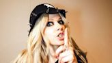 Avril Lavigne se refirió a la extraña teoría conspirativa que la “hermana” con Paul McCartney: “Es tan tonto”