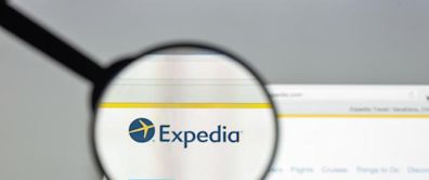 Will Expedia's (EXPE) Strong Customer Momentum Aid Growth?