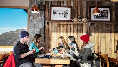 Comer en la montaña: opciones y precios de la temporada 2024 en los centros de esquí