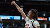 No. 1 South Carolina cruises past Presbyterian to advance to 2nd round