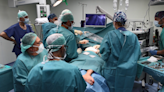Operación pionera en Europa a dos pacientes tetrapléjicos de Cataluña para que puedan respirar solos