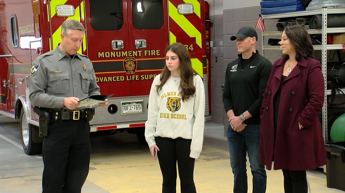 Teen awarded 911 Hero Award for bravery