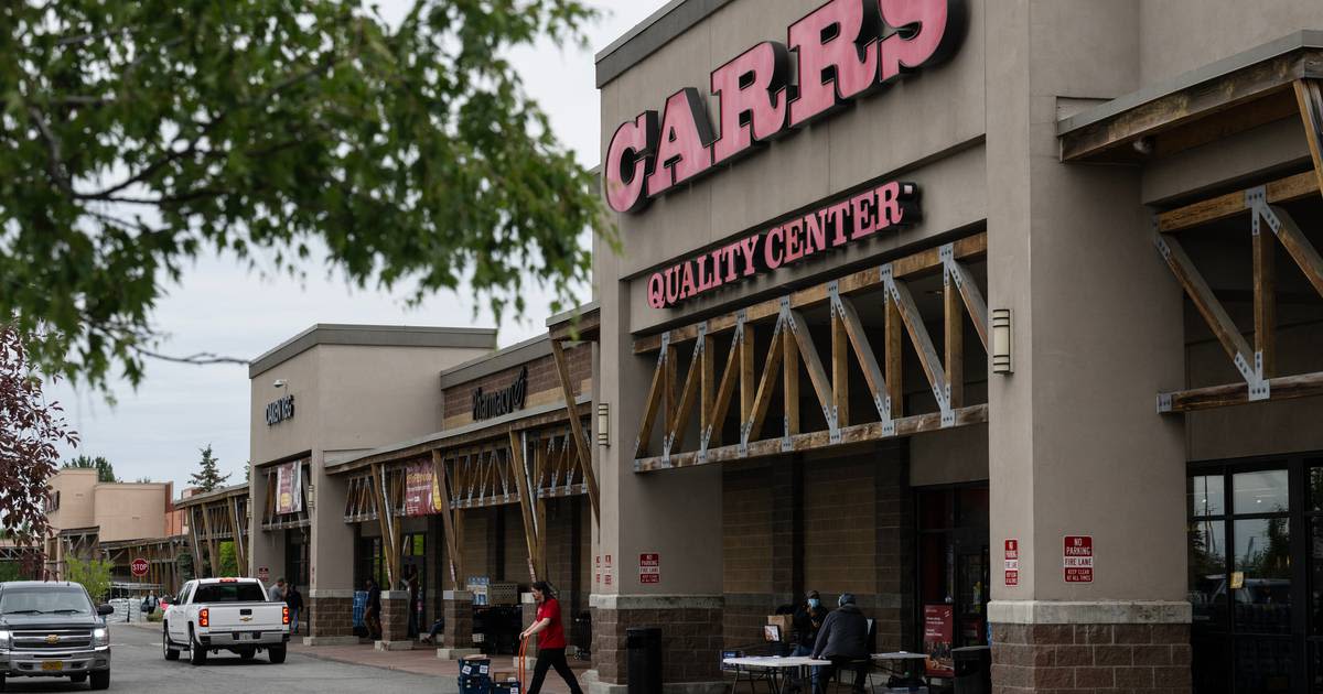 Grocers release list of Alaska Carrs Safeway stores targeted for divestiture in Kroger-Albertsons merger