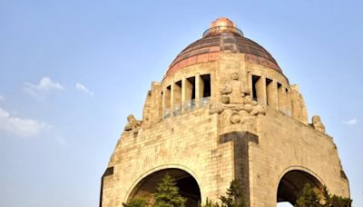 Muere trabajador tras caer del Monumento a la Revolución; esto sabemos