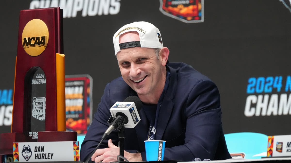 Lakers targeting UConn's Dan Hurley to become next head coach: Report