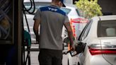 Impacto en el bolsillo: el sábado subirán precios en combustibles y servicios tras la autorización del Gobierno | Economía